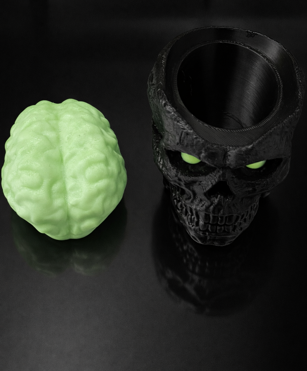 🧠 Glow Brain Skull – 3D Printed Storage Display